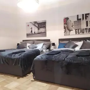  Apartament Designer Apartment, 5 Min To Center